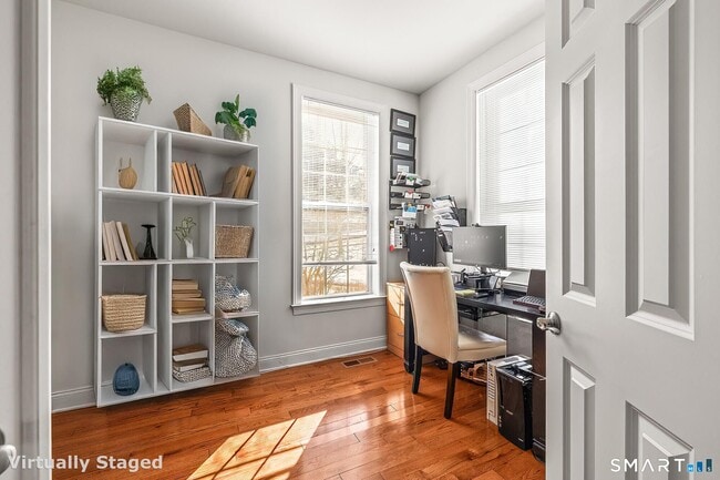 1 Wilderswood Way in Danbury, CT - Building Photo - Building Photo