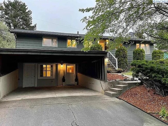property at 232 NW Timothy St