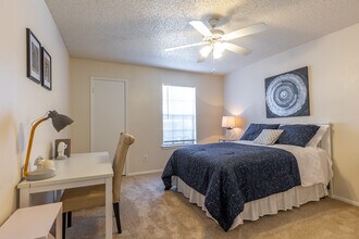 The Place At Harvestree in Plano, TX - Building Photo - Interior Photo