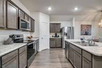 1005 Whispering Oak Dr in Royse City, TX - Building Photo - Building Photo