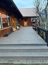 817 E Jewett Blvd in White Salmon, WA - Foto de edificio - Building Photo