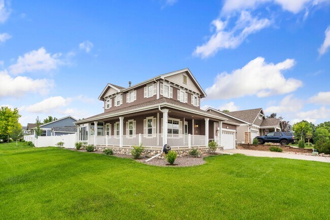 1068 Canal Dr in Windsor, CO - Building Photo - Building Photo