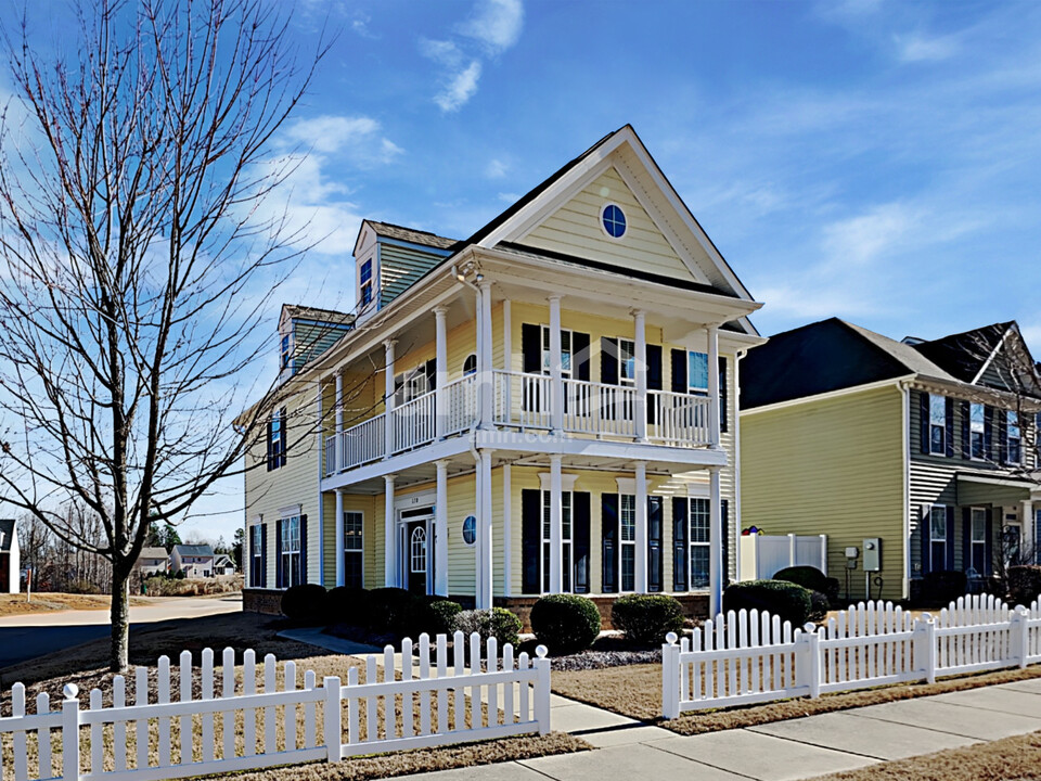 170 Tuscarora Ln in Clayton, NC - Building Photo