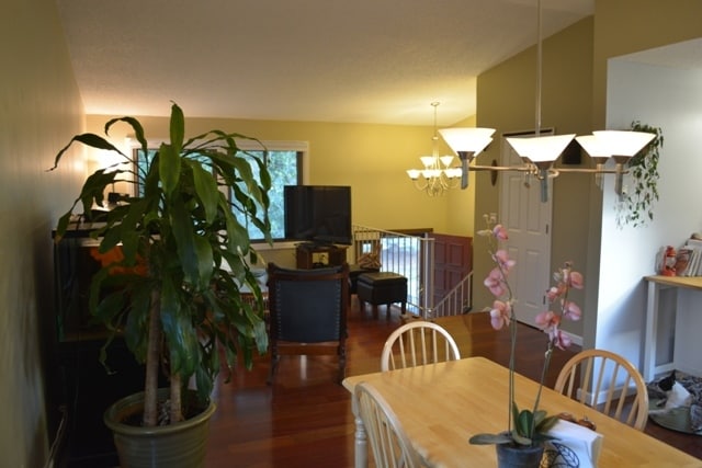 2246 Oregon Ct in Minneapolis, MN - Foto de edificio - Building Photo