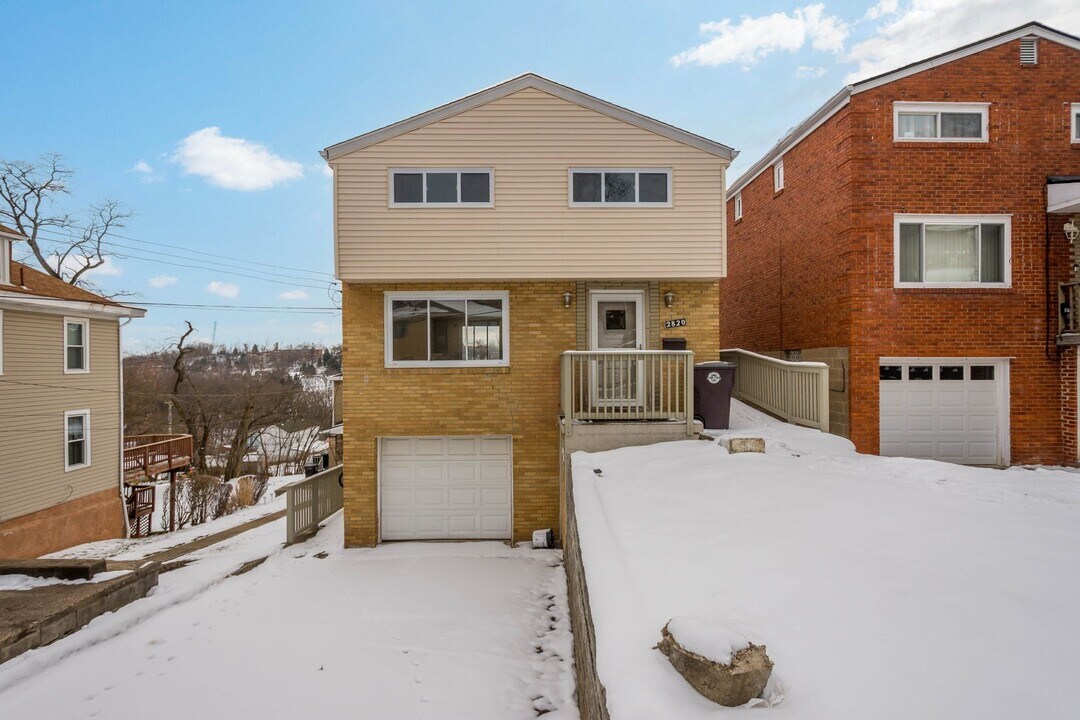 2820 Soulier St in Pittsburgh, PA - Building Photo