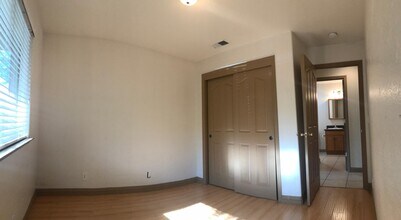 875 H St in Davis, CA - Foto de edificio - Building Photo