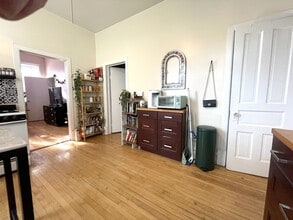 952 N Noble St, Unit 1W in Chicago, IL - Building Photo - Building Photo
