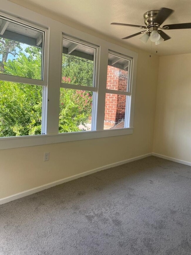 property at 2119 Davis St