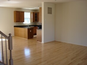 1715 Newport Cir in Essex, MD - Building Photo - Building Photo