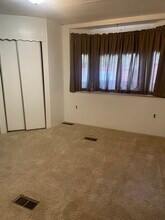 1220 Sigma Dr in Rawlins, WY - Building Photo - Building Photo