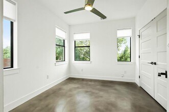 1104 Marcy St in Austin, TX - Building Photo - Building Photo