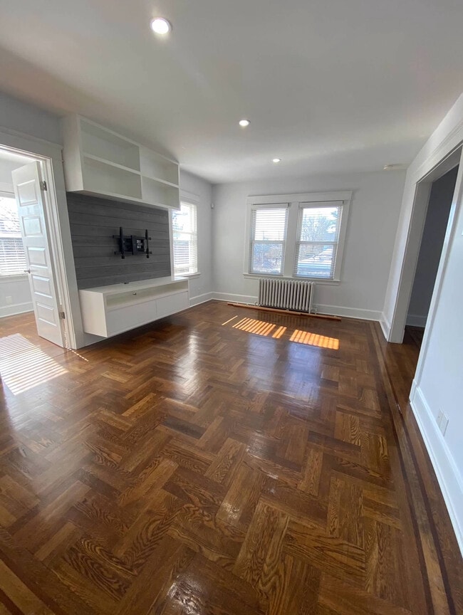 690 Annadale Rd, Unit 1B