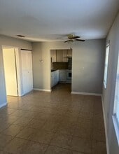 1401 Newton Dr in Tifton, GA - Building Photo - Building Photo