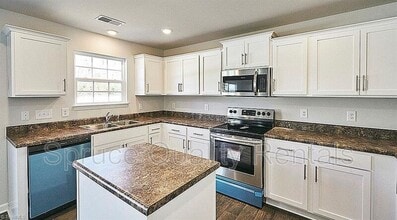 1118 Stella Ct in Rural Hall, NC - Building Photo - Building Photo