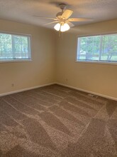 6407 Harvey Dr in Klamath Falls, OR - Foto de edificio - Building Photo