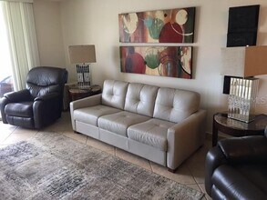 7625 Sun Island Dr S in South Pasadena, FL - Building Photo - Building Photo