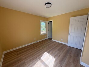 800 Carrington Dr in Charlotte, NC - Building Photo - Building Photo