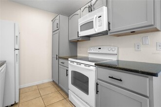 7337 Cedar Creek Ct in Winter Park, FL - Building Photo - Building Photo