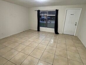 2901 NW 21st St in Fort Lauderdale, FL - Building Photo - Building Photo