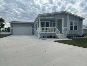 19814 Diamond Hill Ct in North Fort Myers, FL - Foto de edificio - Building Photo