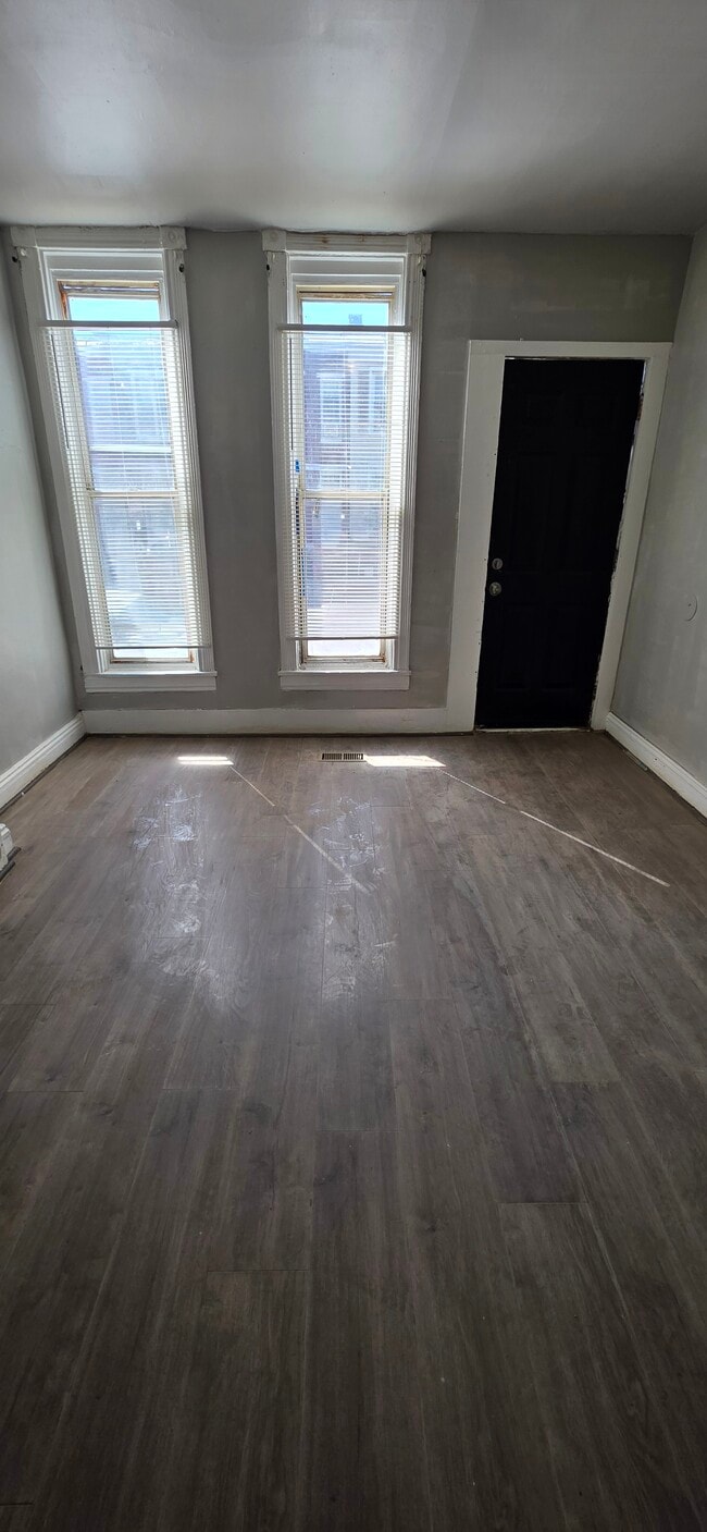 409 S Gilmor St in Baltimore, MD - Building Photo - Building Photo