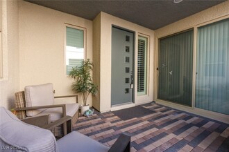 11272 Gravitation Dr in Las Vegas, NV - Building Photo - Building Photo