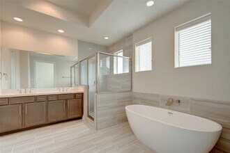 1844 Parana Dr in Houston, TX - Building Photo - Building Photo