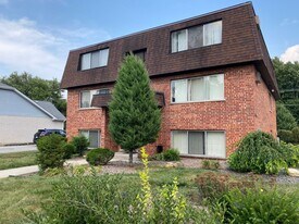 17812 Oak Park Ave in Tinley Park, IL - Building Photo