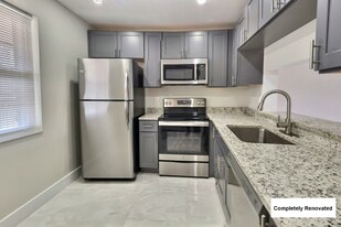 8830 Royal Palm Blvd, Unit 202 in Coral Springs, FL - Building Photo