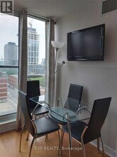320-1320 Richmond St E in Toronto, ON - Building Photo - Building Photo