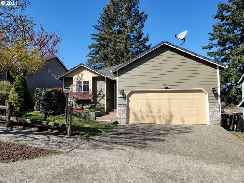 5511 SE 130th Ave in Portland, OR - Building Photo