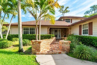 12101 Tumbleweed Ct in Wellington, FL - Building Photo - Building Photo