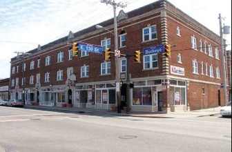 Shaker Square Plaza in Cleveland, OH - Building Photo - Building Photo