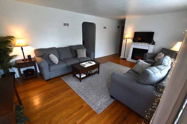 1709 Cornell Rd in Camp Hill, PA - Building Photo - Building Photo