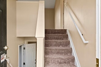 1601 Raintree Ct in Elsmere, KY - Building Photo - Building Photo