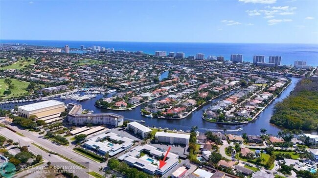 222 N Federal Hwy in Deerfield Beach, FL - Building Photo - Building Photo