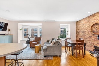 300 Columbus Ave, Unit 5 in Boston, MA - Building Photo - Building Photo