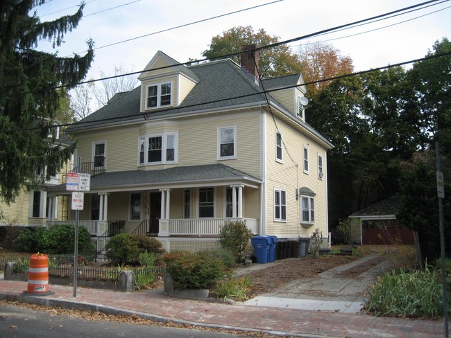 4 Frost St in Cambridge, MA - Building Photo - Building Photo