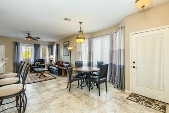 11500 E Cochise Dr, Unit 2041 in Scottsdale, AZ - Building Photo - Building Photo