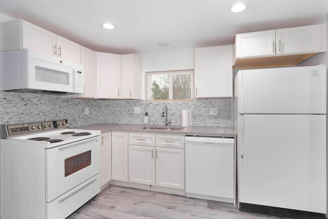 322 N Farr Rd in Spokane Valley, WA - Building Photo - Building Photo