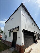 1347 W Hendrix St in Fayetteville, AR - Building Photo