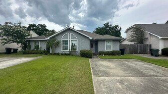 4085 Remer Ct in Tallahassee, FL - Building Photo