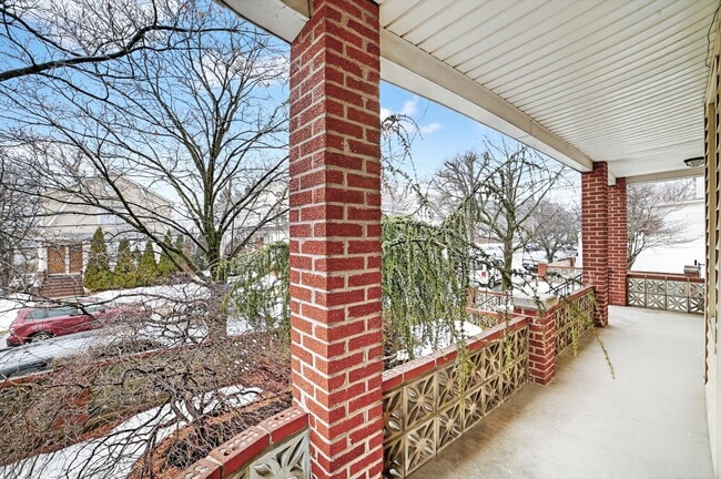 4 Amackassin Ter, Unit #3 in Yonkers, NY - Building Photo - Building Photo