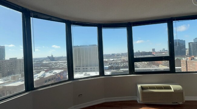 property at 1160 S Michigan Ave