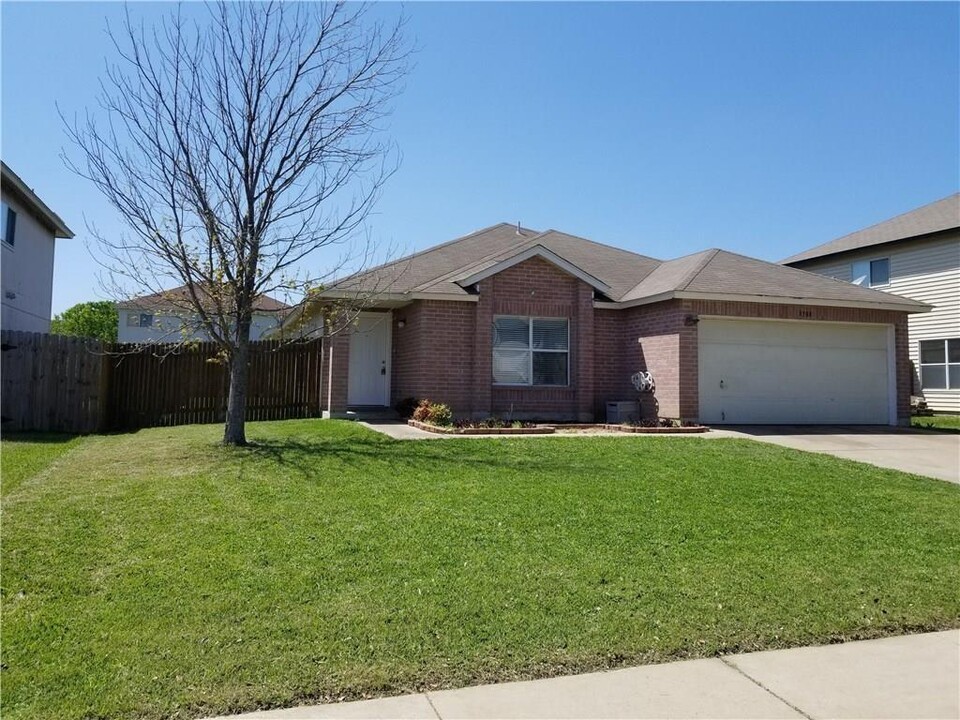 3708 Blue Cat Way in Round Rock, TX - Building Photo