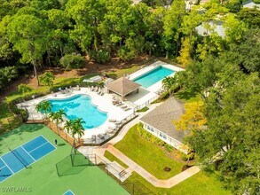 1534 Vintage Ln in Naples, FL - Building Photo - Building Photo
