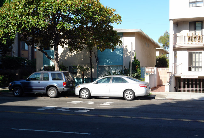 945 Main St in El Segundo, CA - Foto de edificio - Building Photo