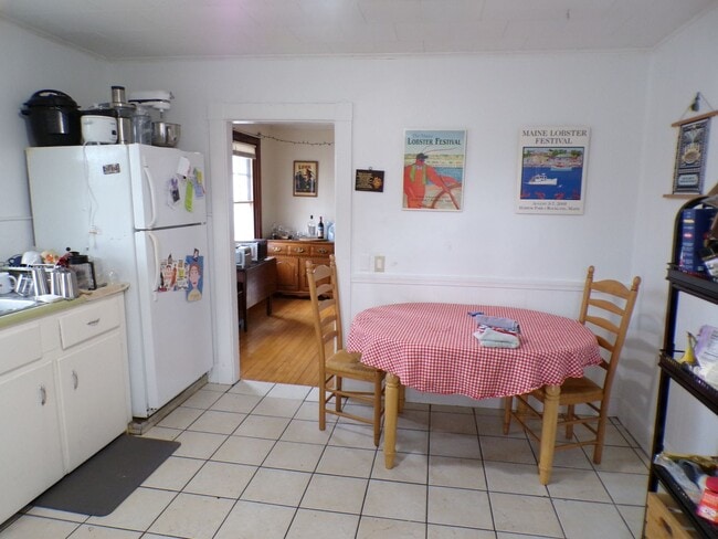 19 Oak St in Orono, ME - Building Photo - Building Photo