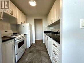 363 Lakeshore Rd E in Mississauga, ON - Building Photo - Building Photo