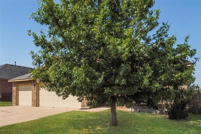 11305 NW 97th St in Yukon, OK - Building Photo - Building Photo